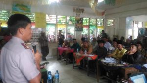 Pertemuan tokoh dan Kepala Desa antara dua desa yang berselisih di jembatani oleh Polisi dan TNI serta Pemerintah Daerah