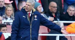 Pemain Arsenal Prihatin Wenger Sering Dikritik