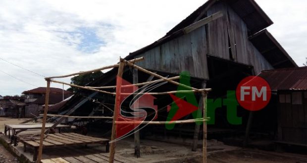 Dihantam Angin Puting Beliung, 1 Unit Pasar Klas 3 di Batahan Madina Ambruk