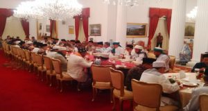 Presiden Jamu Kiai dan Ulama Makan Siang