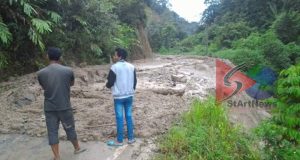 Longsor Kembali Lumpuhkan Jalan Menuju Pantai Barat Madina