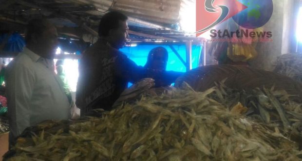 Dahlan Hasan Belanja Ikan Asin di Pasar Baru Panyabungan