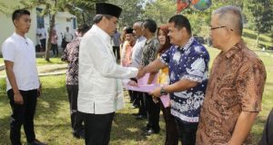 Wakil Bupati Serahkan 16 SK Plt Esselon II di Lingkungan Pemkab Madina