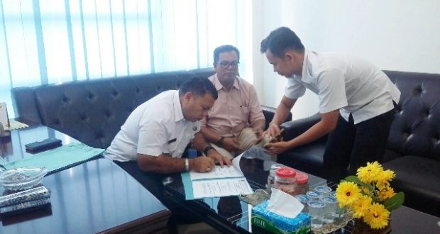 Penandatanganan kerja sama dengan BNN Madina tentang penyebar luasan informasi (3)