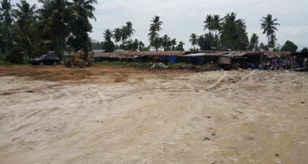 Pemda Buru Pematangan Lahan Relokasi Pasar