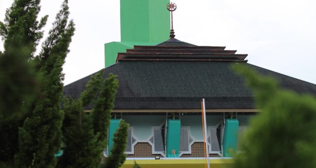 Masjid Agung Nur Alannur