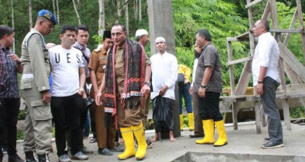 Gubernur Sumatera Utara Tinjau Longsor dan Banjir Madina