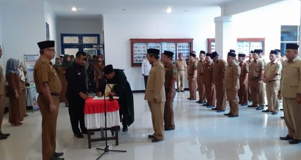 Wakil Bupati  H.M. Jakfar Sukhairi Lantik 40 Pejabat Eselon III dan IV di Lingkungan Pemkab Madina