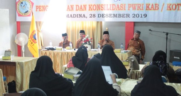 Gelar Acara Pengkaderan dan Konsolidasi, PWRI Sumut Juga Kukuhkan Ketua Cabang Madina 2019-2024