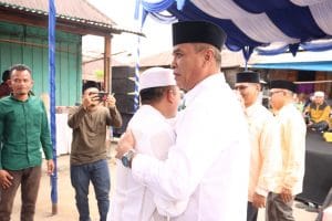 Bupati Madina Hadiri Kenduri Keberangkatan Calon Haji Ustad Zainuddin