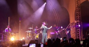 Buka Konser lewat Lagu Rise, Calum Scott: Apa Kabar Indonesia?
