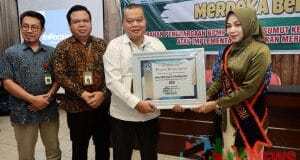 Bupati dan Bunda PAUD Madina Terima Penghargaan dari BPMP Sumut, Ini Prestasinya