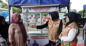 30 Pelaku UMKM di Madina Mendapat Bantuan Gerobak Usaha