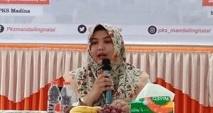 SUKA Jilid II Batal, Sukhairi Restui Atika Maju Jadi Calon Bupati Madina