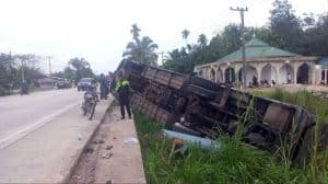 Bus ALS Kecelakaan Tunggal di Dharmasraya Saat Subuh