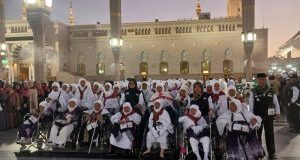 Hari Ini Jamaah Haji Perempuan Kloter 15 Asal Madina Ziarah ke Raudhah